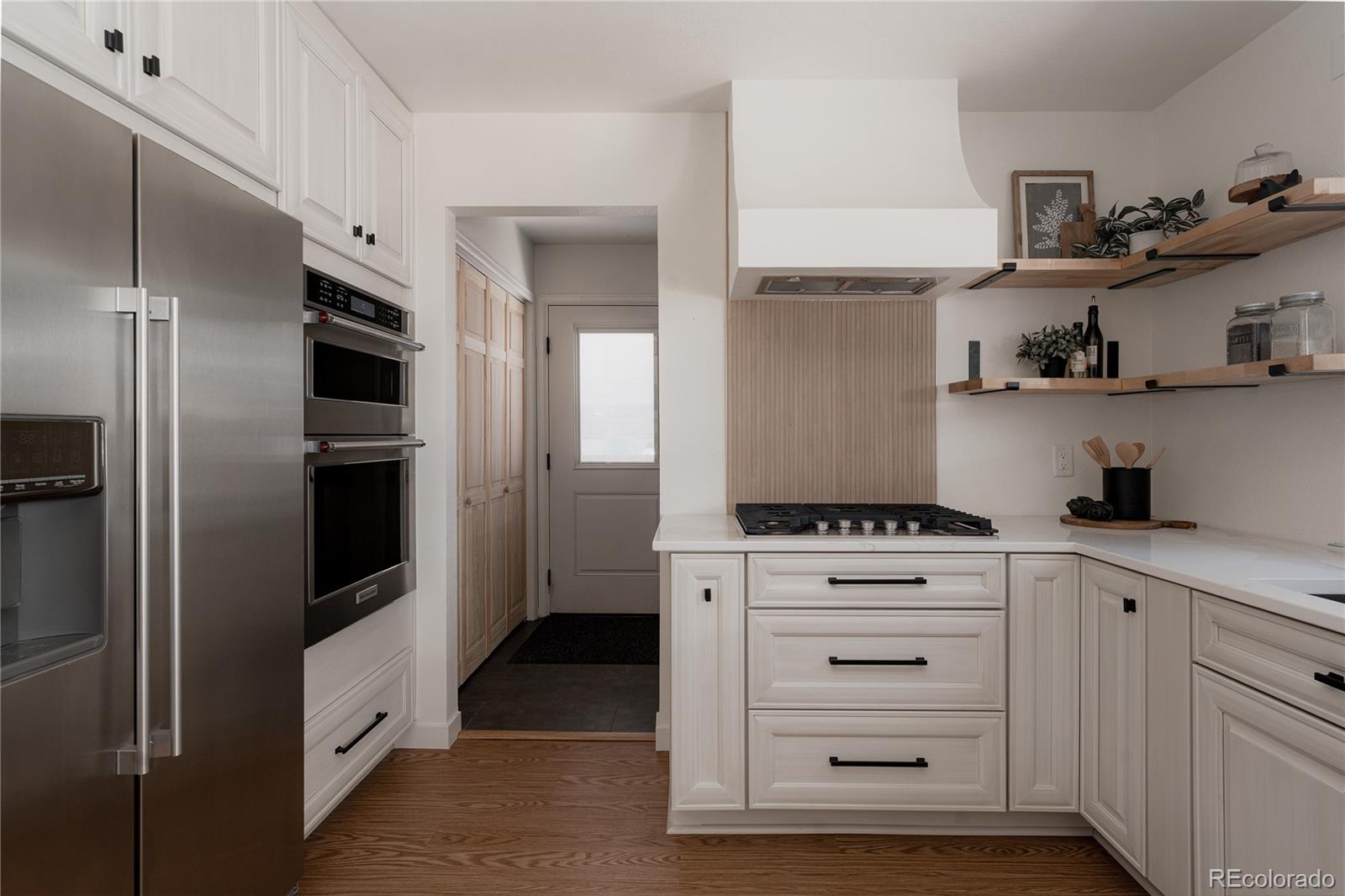 MLS Image #11 for 12851 e vassar drive,aurora, Colorado