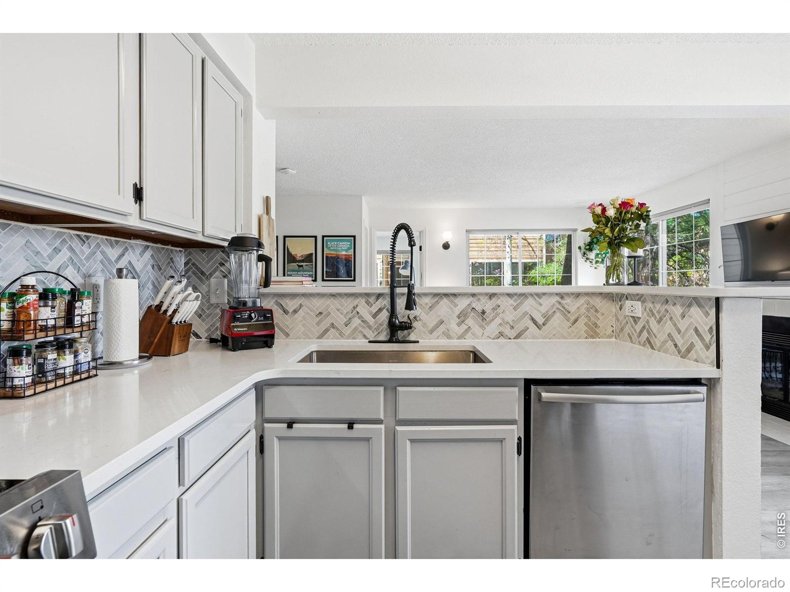 MLS Image #18 for 4827  white rock circle,boulder, Colorado