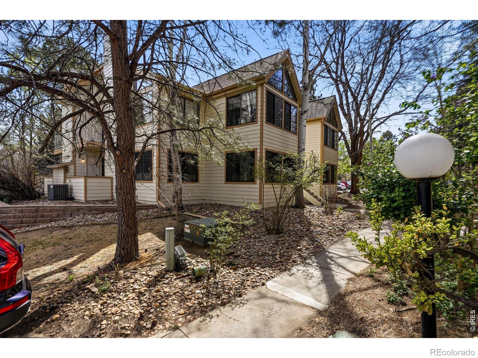 MLS Image #40 for 4827  white rock circle,boulder, Colorado
