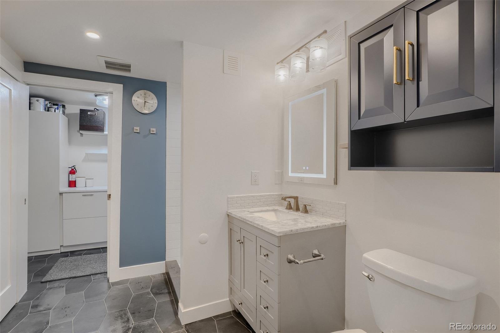 MLS Image #14 for 2743 s jackson street,denver, Colorado