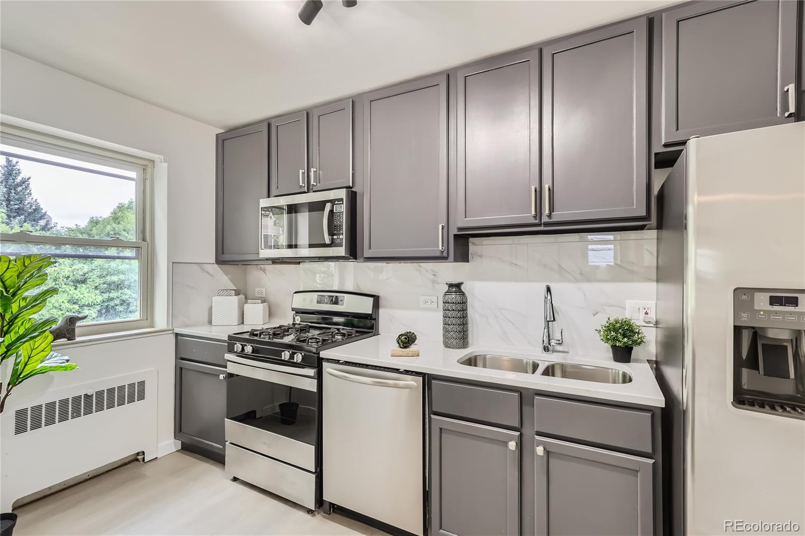 MLS Image #2 for 2100 n franklin street,denver, Colorado