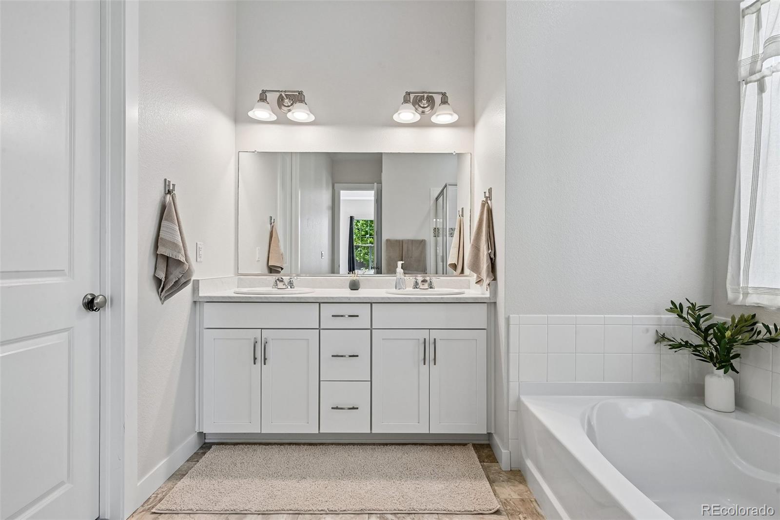 MLS Image #10 for 15878  clayton street,thornton, Colorado