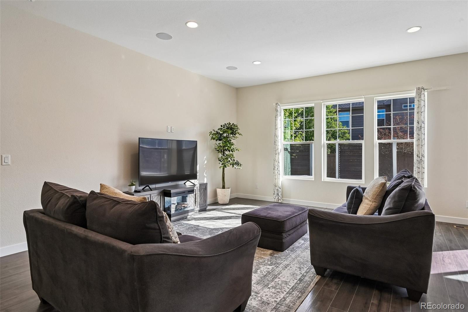 MLS Image #8 for 15878  clayton street,thornton, Colorado