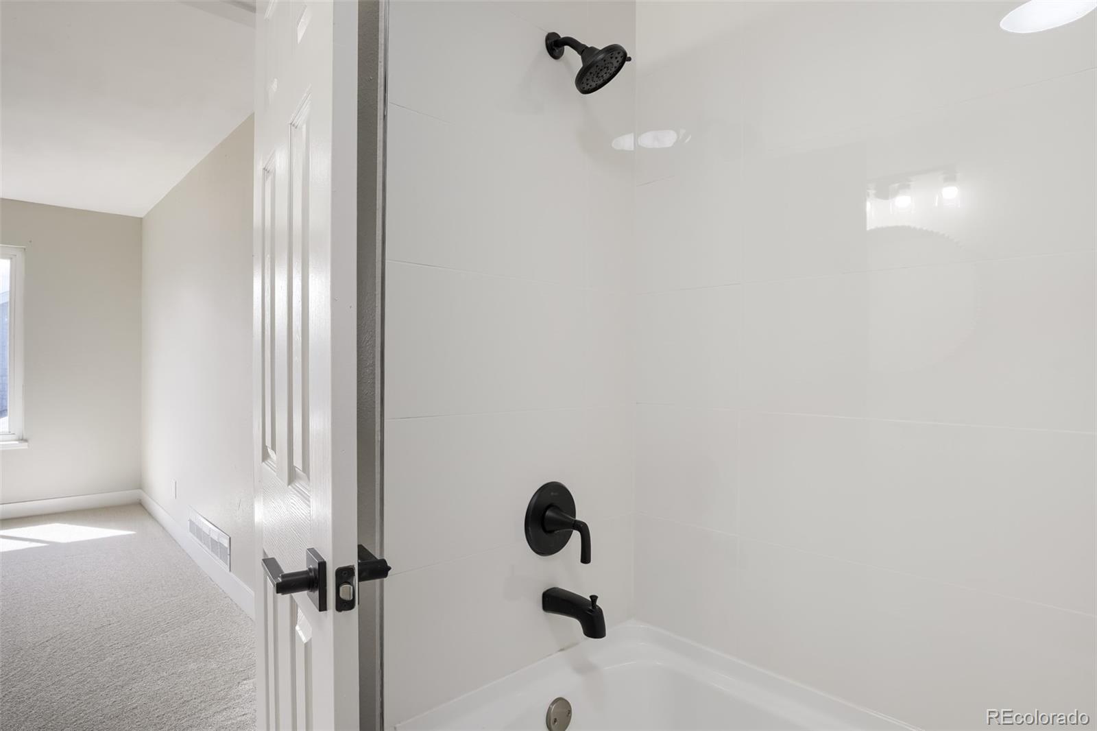 MLS Image #11 for 20339 e powers place,centennial, Colorado