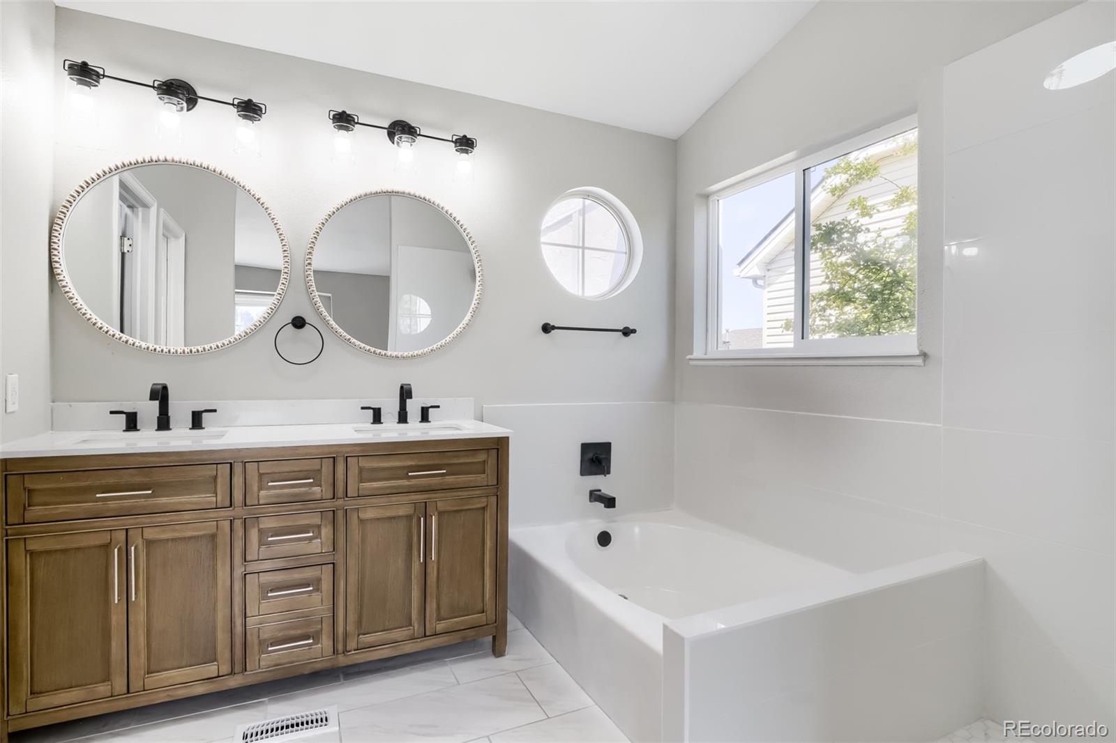 MLS Image #12 for 20339 e powers place,centennial, Colorado