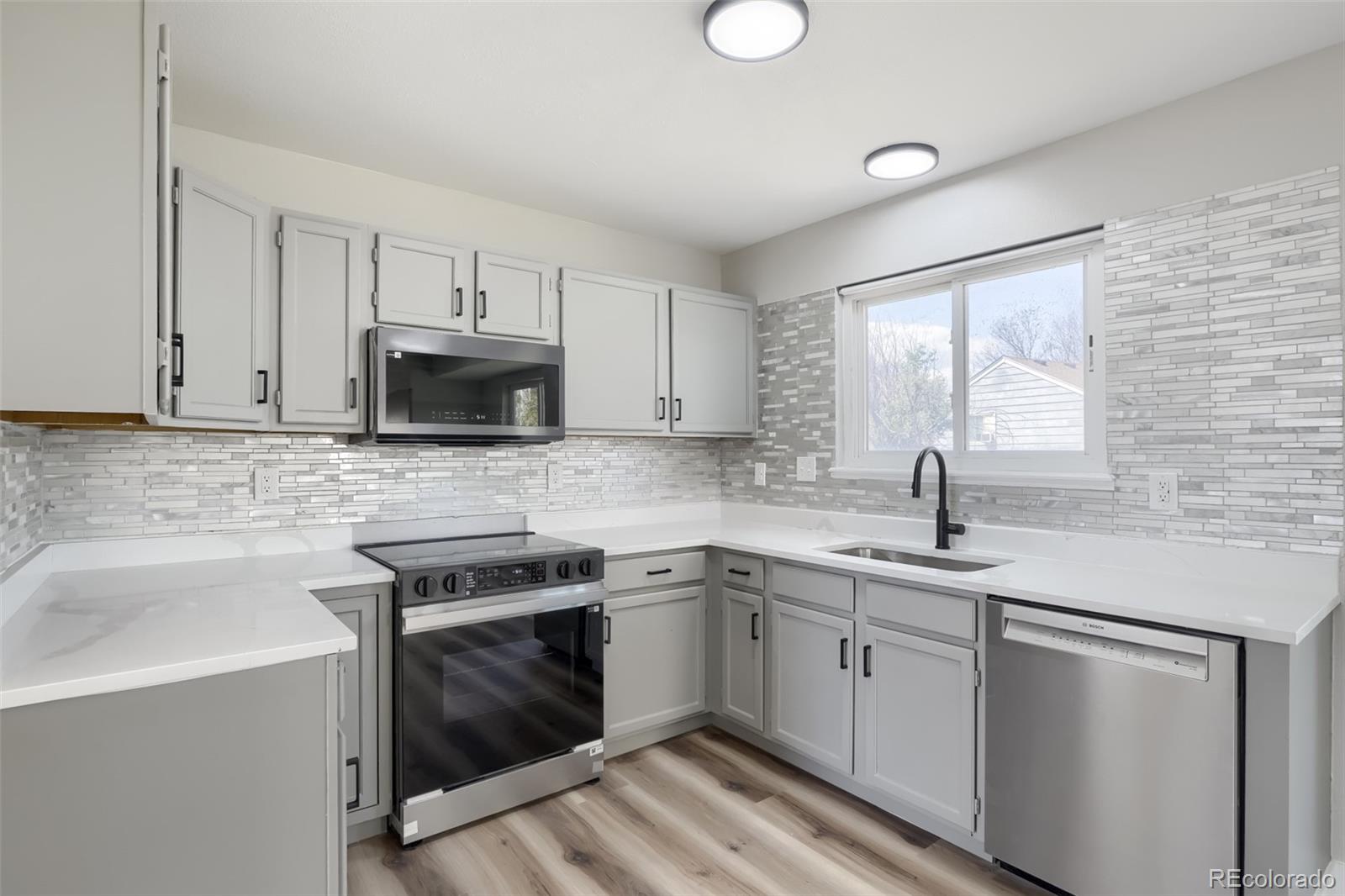 MLS Image #4 for 20339 e powers place,centennial, Colorado