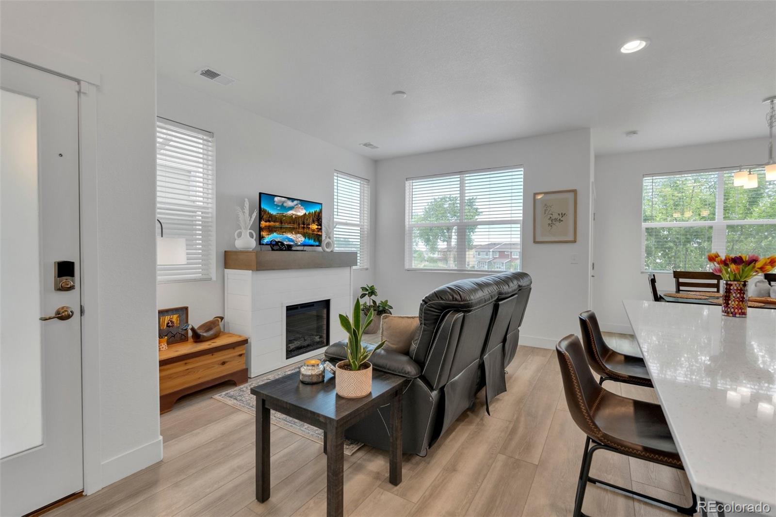 MLS Image #3 for 9726  ash lane ,thornton, Colorado