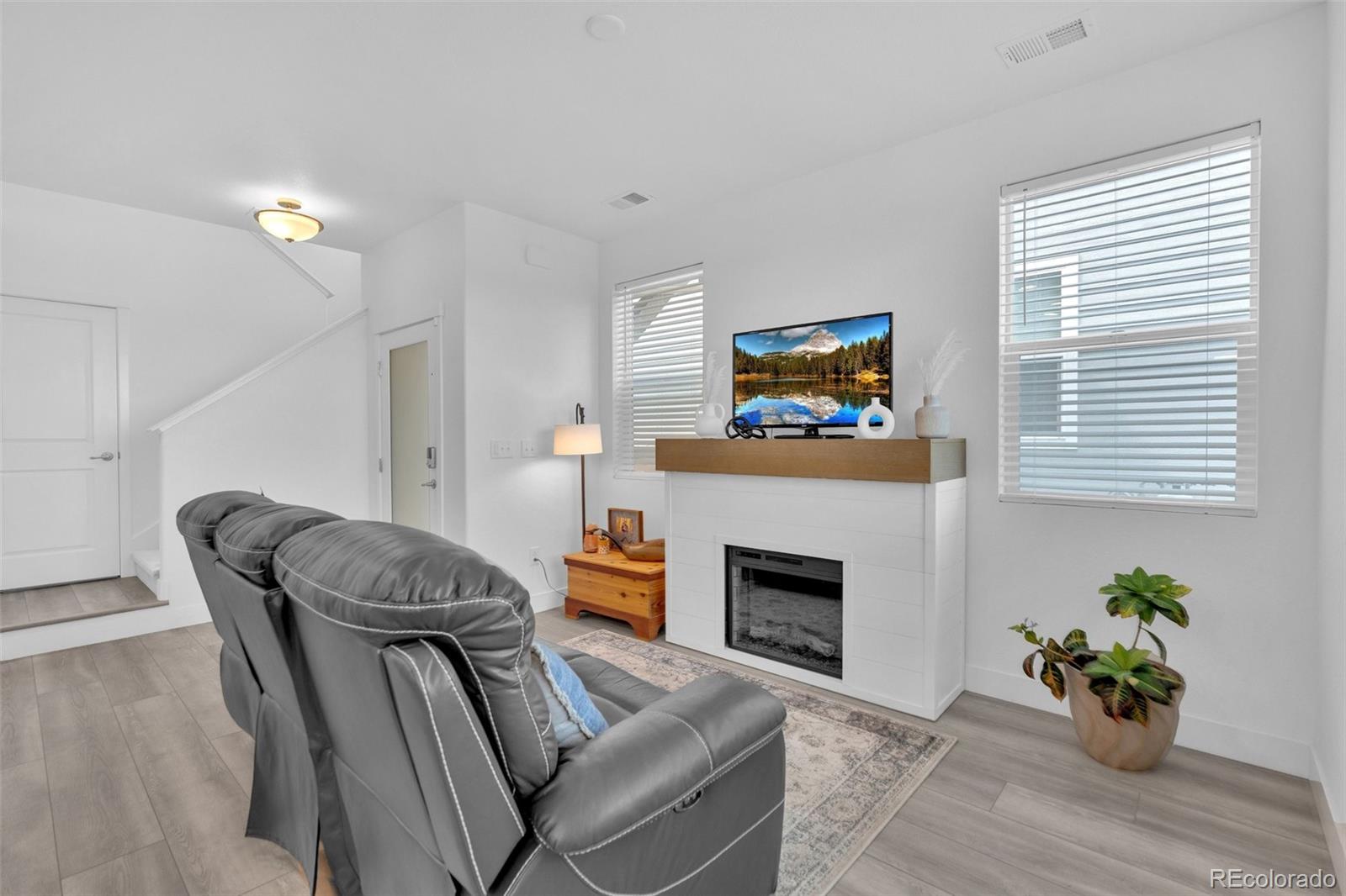 MLS Image #4 for 9726  ash lane ,thornton, Colorado