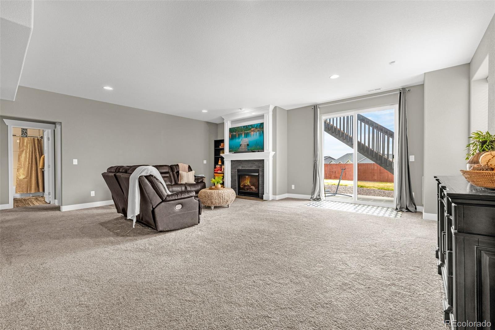 MLS Image #34 for 12647  pyramid peak drive,peyton, Colorado