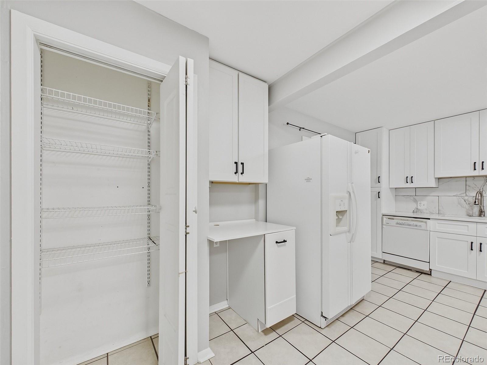 MLS Image #11 for 1081 s knox court,denver, Colorado