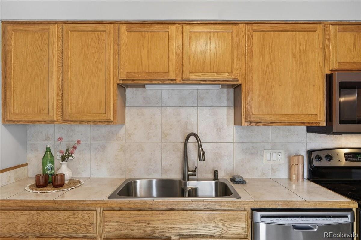 MLS Image #13 for 961  kendall street,lakewood, Colorado