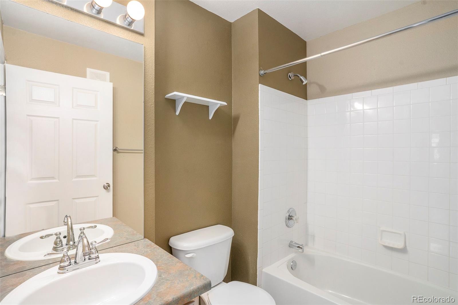 MLS Image #17 for 1461 s danube way,aurora, Colorado
