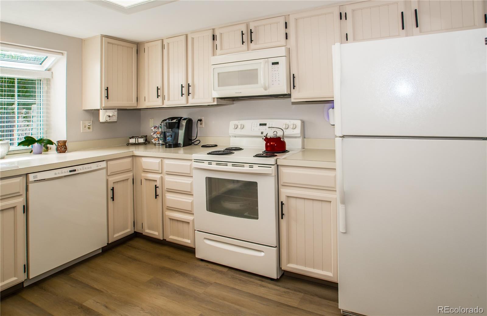 MLS Image #9 for 12420 e pacific circle,aurora, Colorado