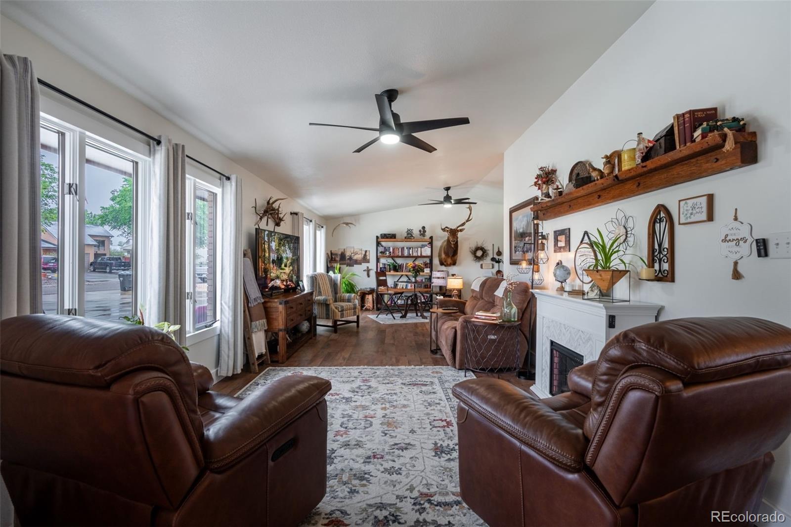 MLS Image #5 for 444 s hahns peak avenue,pueblo, Colorado
