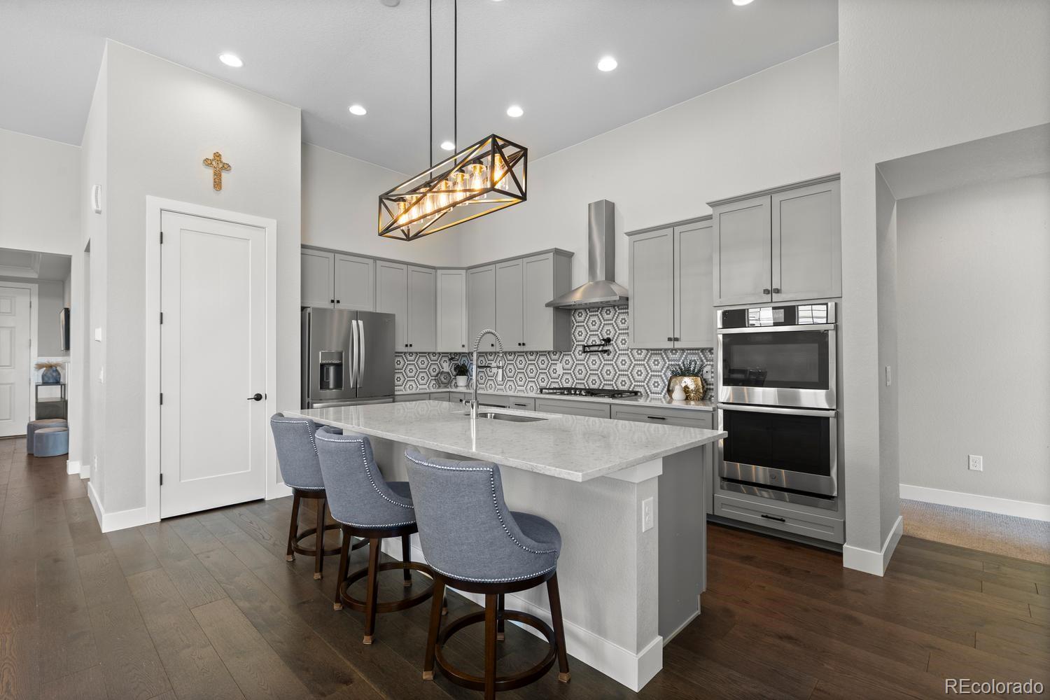 MLS Image #10 for 7043 s uriah street,aurora, Colorado