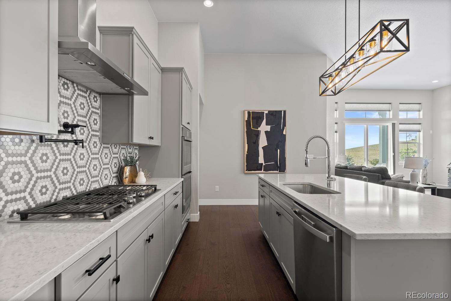 MLS Image #12 for 7043 s uriah street,aurora, Colorado