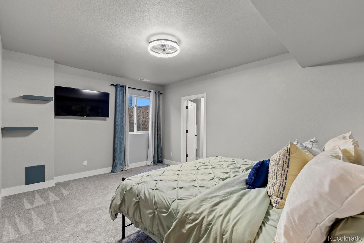 MLS Image #36 for 7043 s uriah street,aurora, Colorado