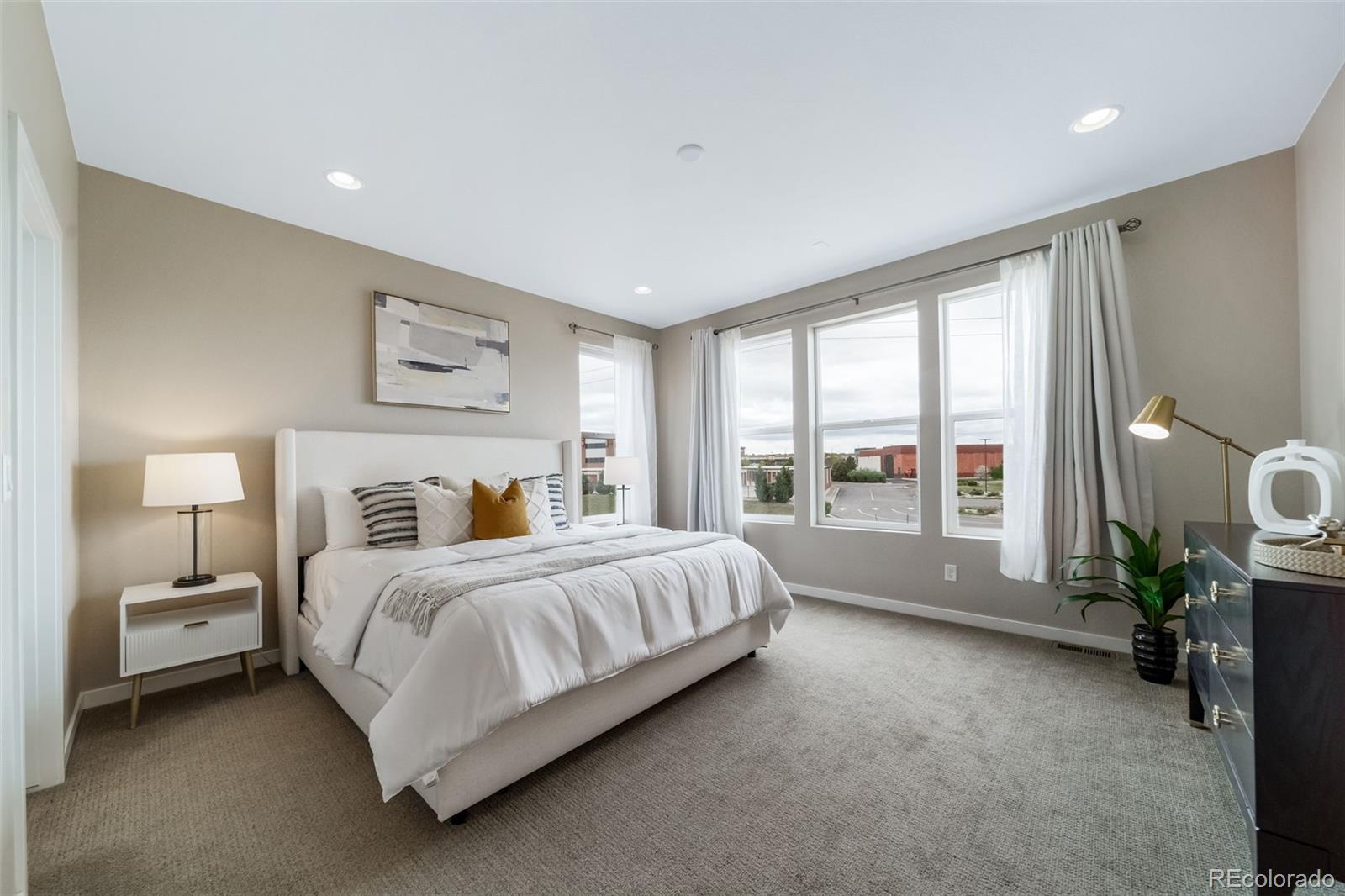 MLS Image #25 for 1000  southurst lane,littleton, Colorado