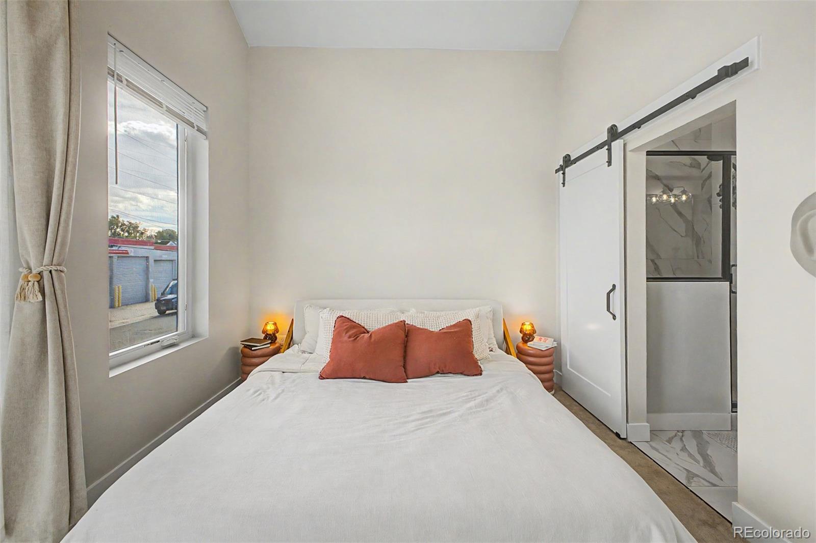 MLS Image #17 for 1921 w elk place,denver, Colorado