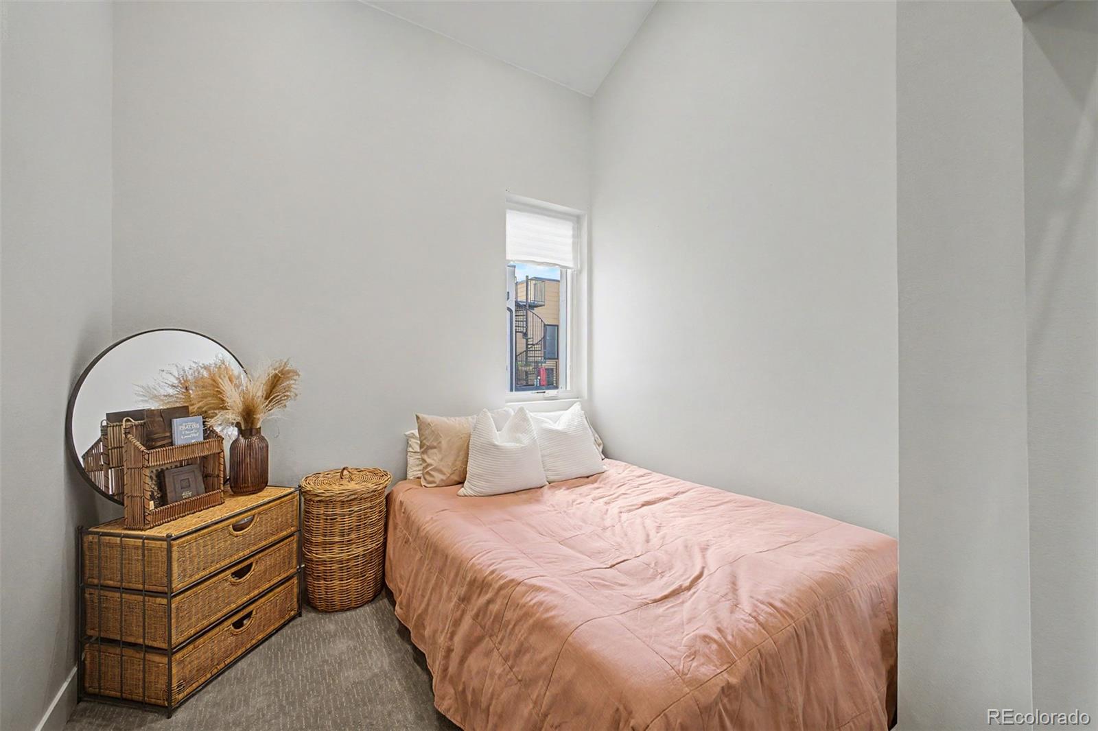 MLS Image #22 for 1921 w elk place,denver, Colorado
