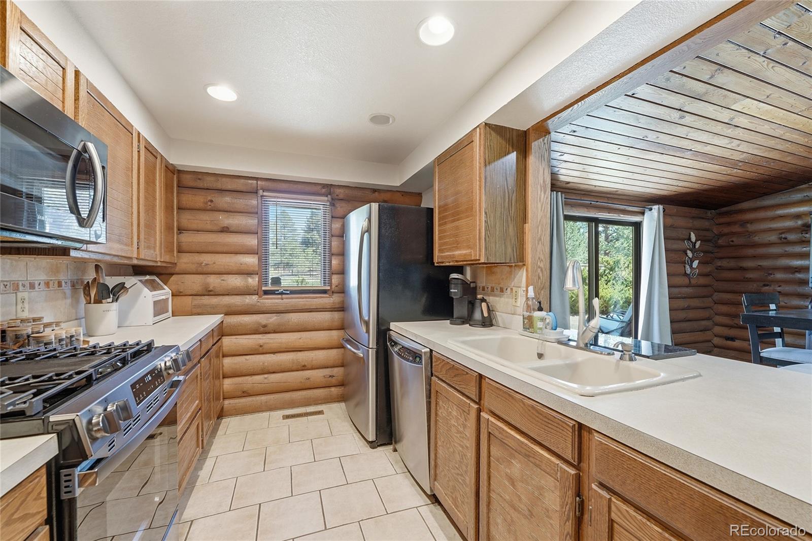 MLS Image #11 for 35733  whispering pine,elizabeth, Colorado