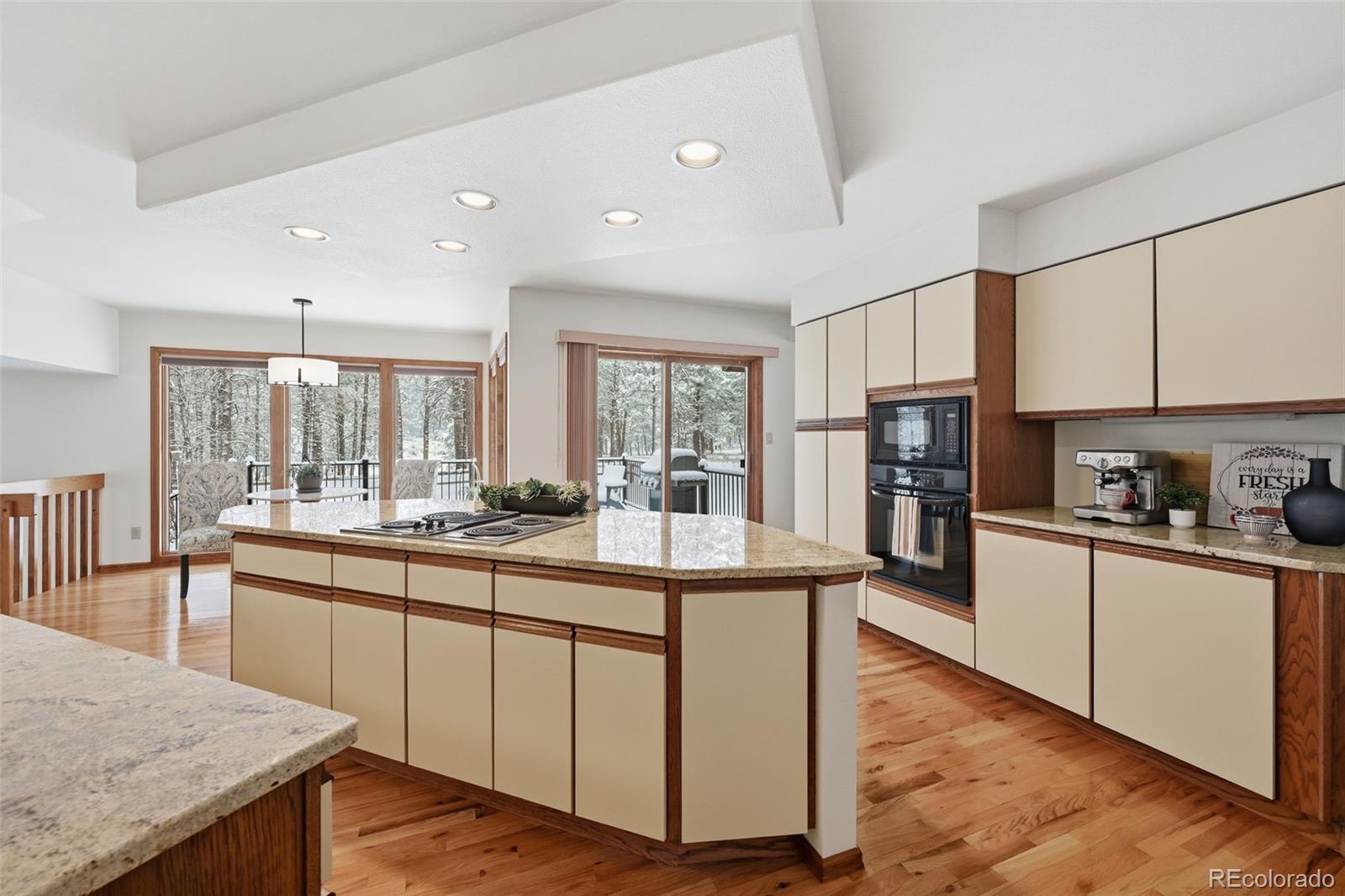 MLS Image #10 for 18475  lake drive,monument, Colorado
