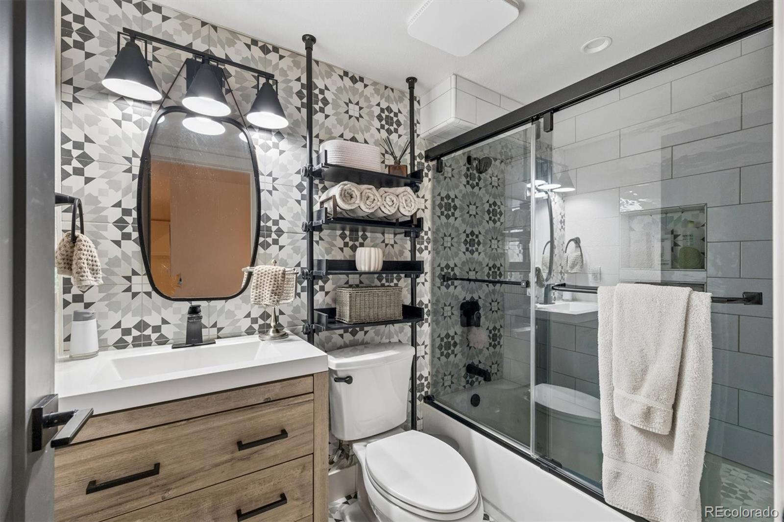 MLS Image #28 for 1567 w briarwood avenue,littleton, Colorado