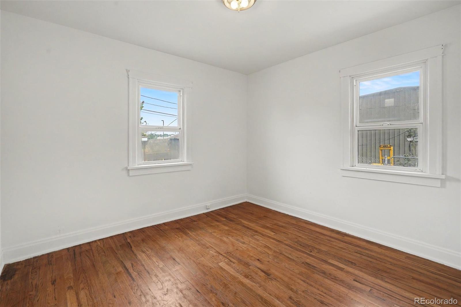 MLS Image #10 for 1237 s bannock street,denver, Colorado