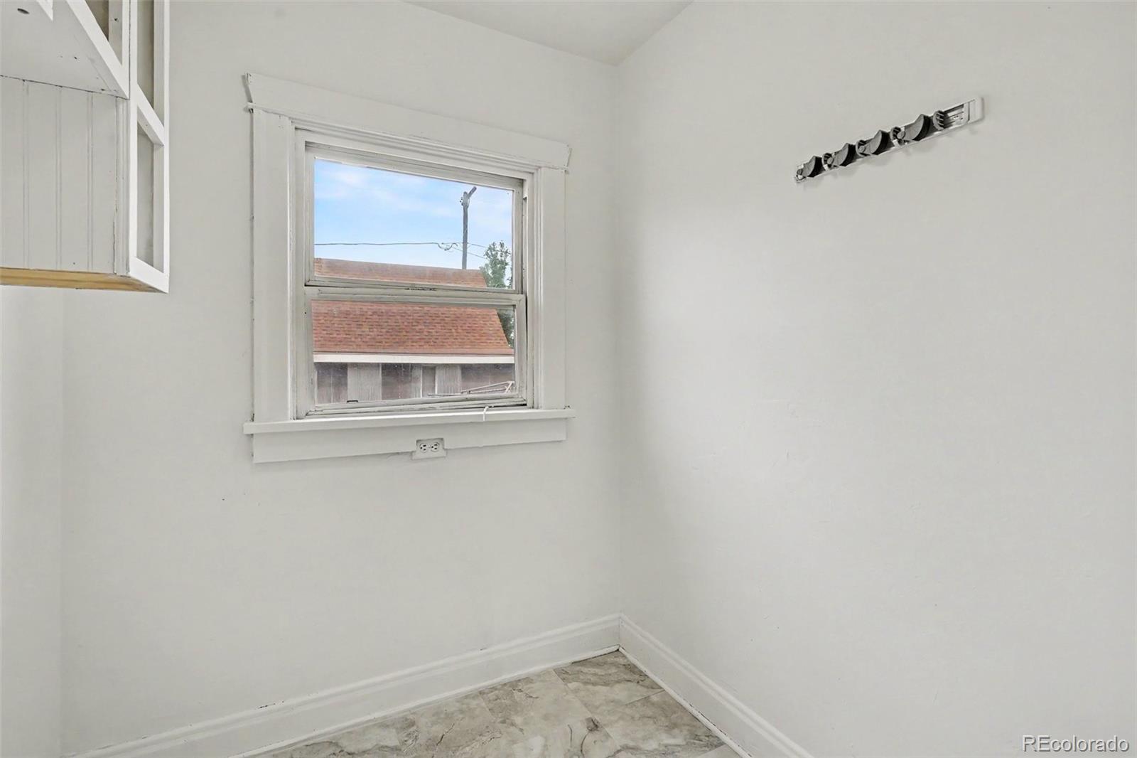 MLS Image #14 for 1237 s bannock street,denver, Colorado