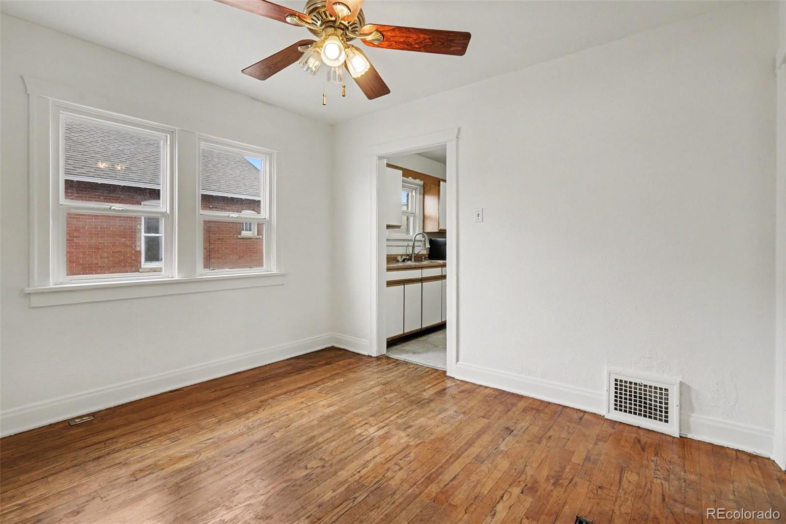 MLS Image #5 for 1237 s bannock street,denver, Colorado