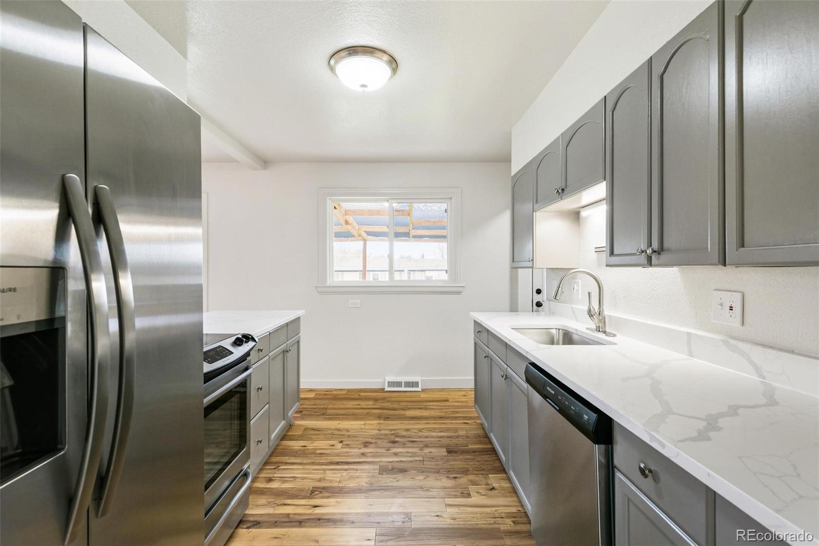 MLS Image #10 for 5494 s knox court,littleton, Colorado