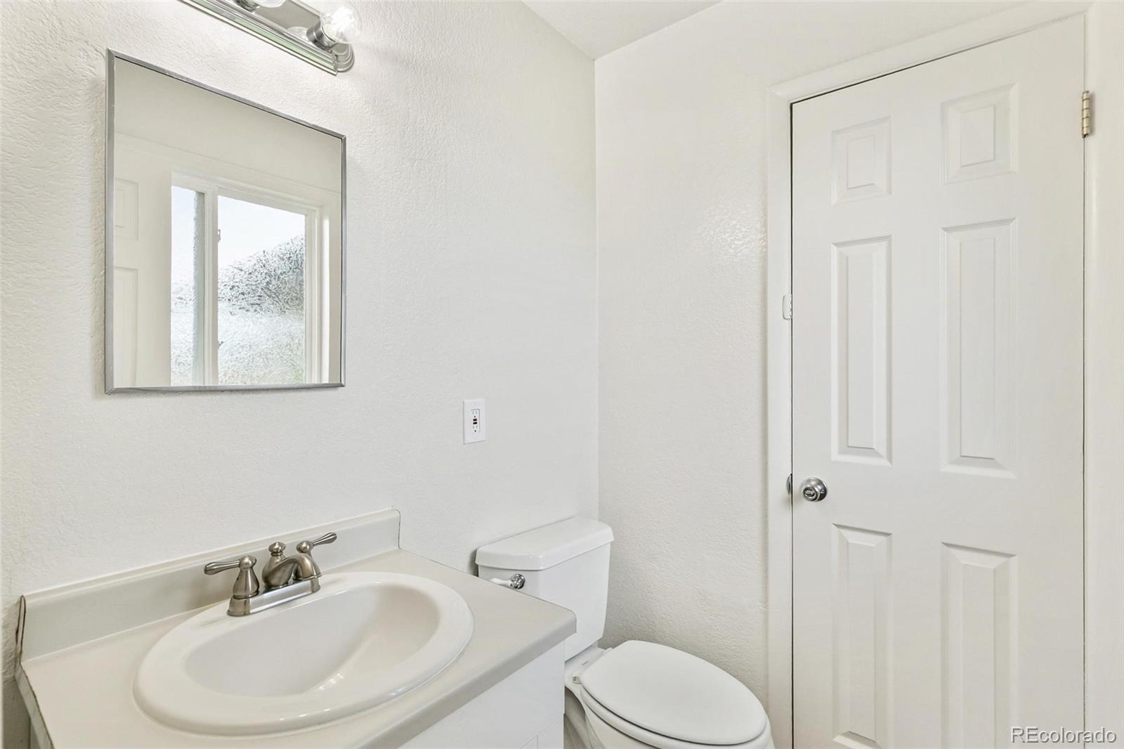 MLS Image #13 for 5494 s knox court,littleton, Colorado