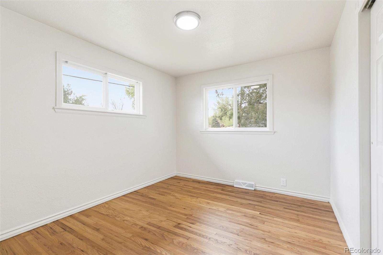 MLS Image #14 for 5494 s knox court,littleton, Colorado