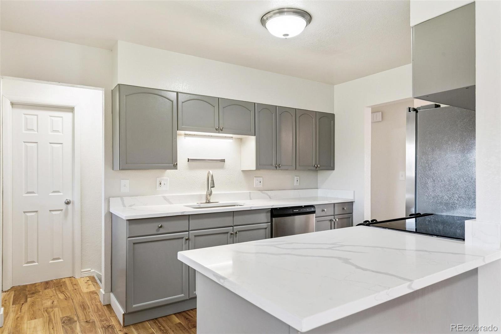 MLS Image #8 for 5494 s knox court,littleton, Colorado