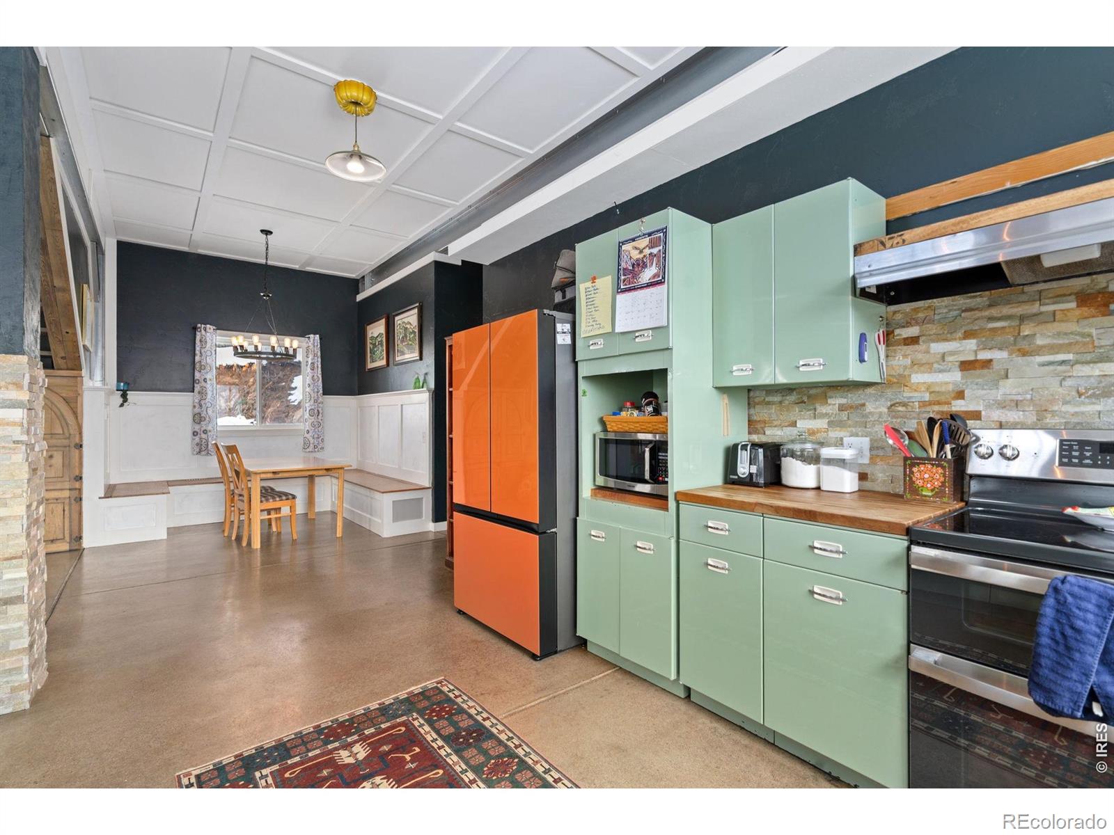 MLS Image #10 for 1154  redstone drive,bellvue, Colorado