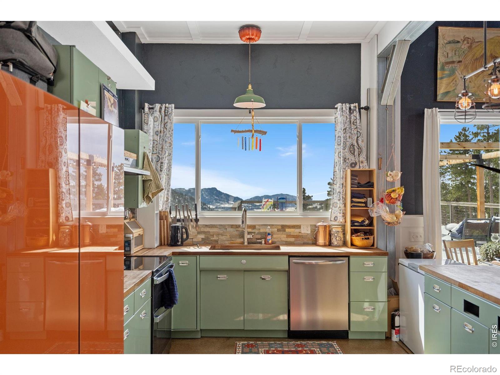 MLS Image #12 for 1154  redstone drive,bellvue, Colorado