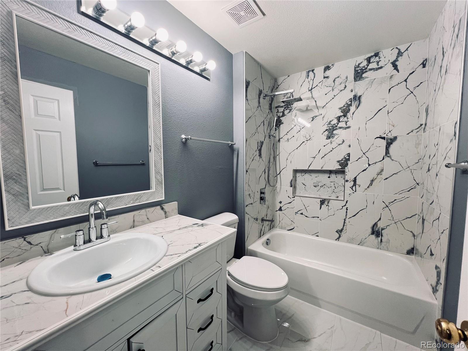 MLS Image #28 for 16184 e hinsdale avenue,aurora, Colorado