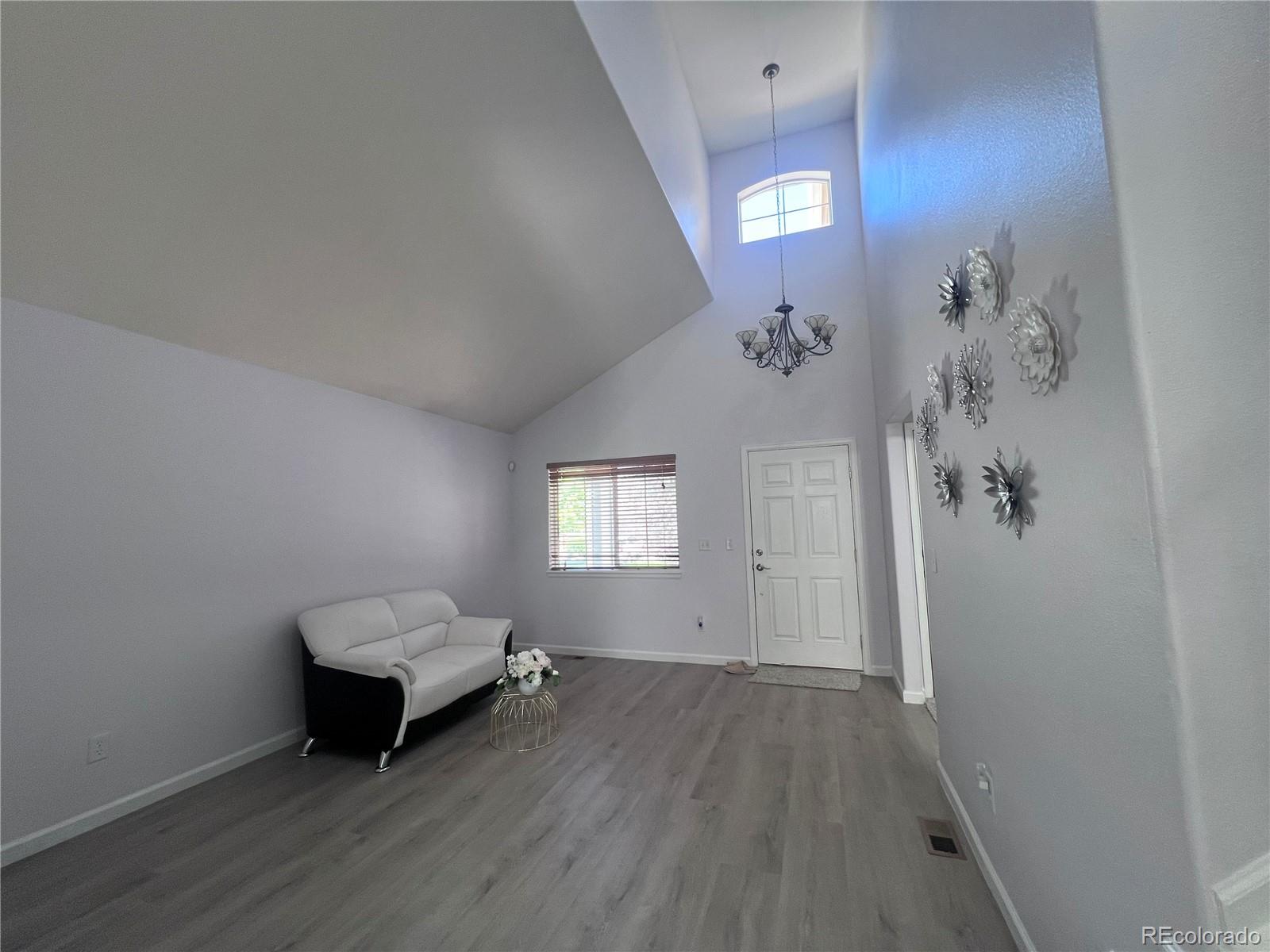 MLS Image #3 for 16184 e hinsdale avenue,aurora, Colorado