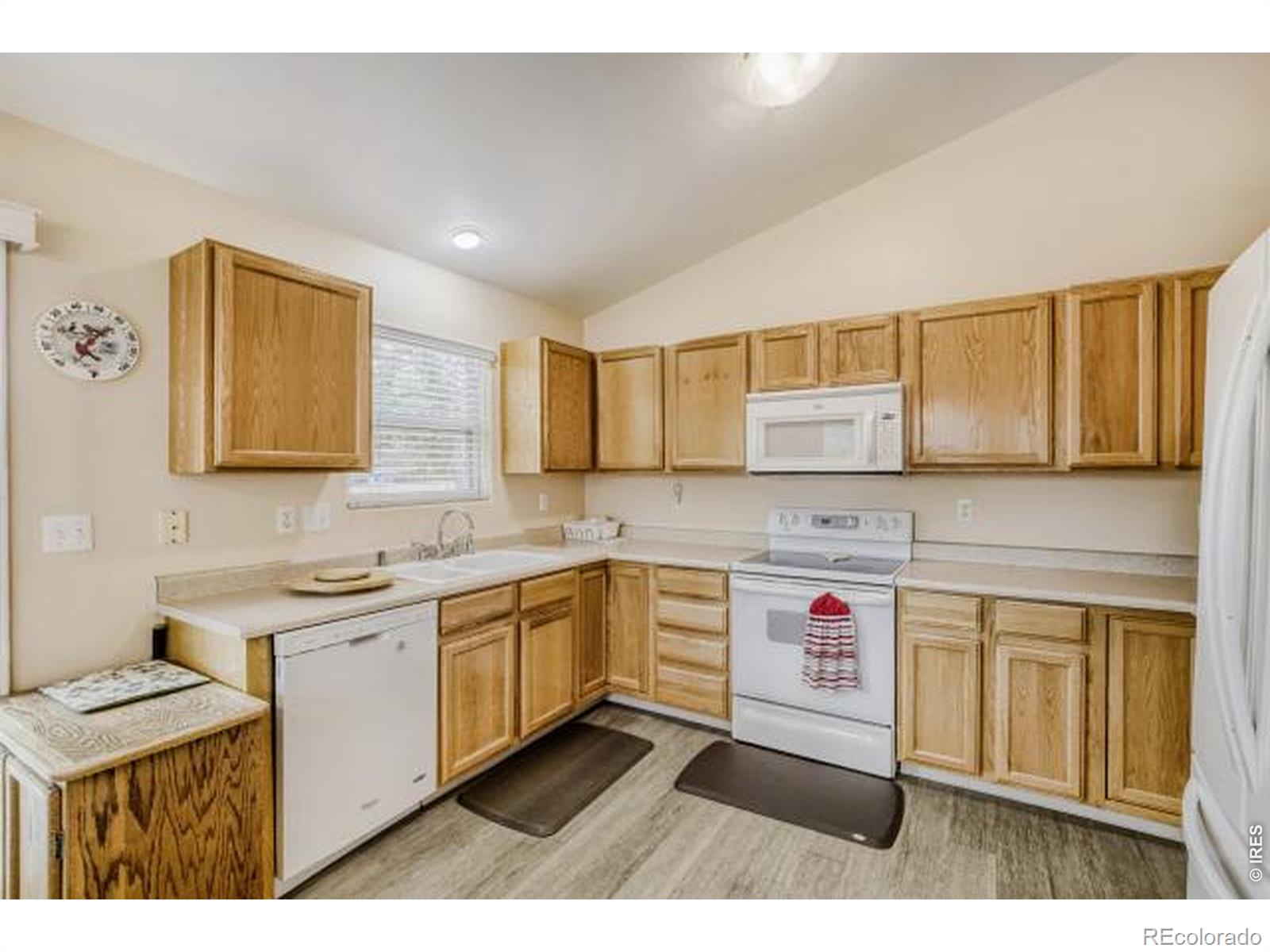 MLS Image #12 for 1012  basin court,windsor, Colorado
