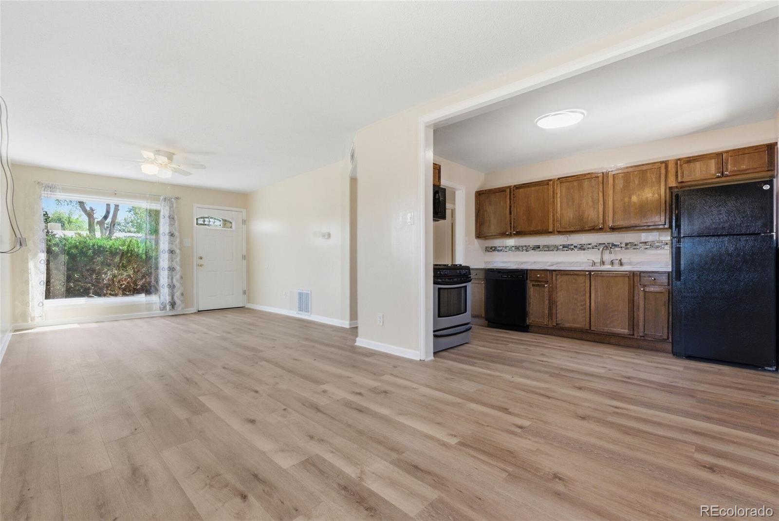 MLS Image #5 for 1297  worchester street,aurora, Colorado