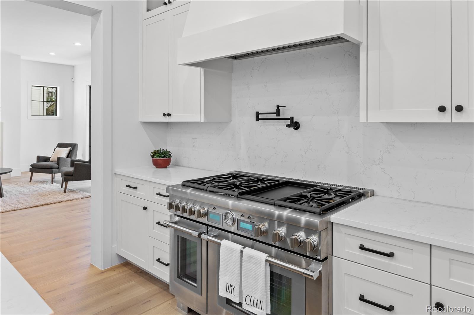 MLS Image #14 for 1083 s university boulevard,denver, Colorado