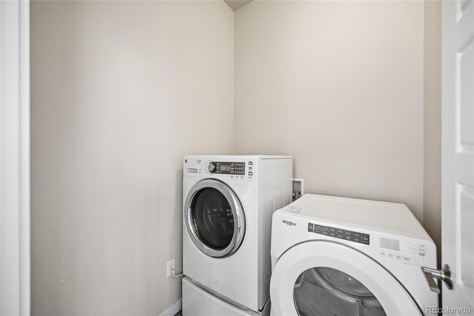 MLS Image #30 for 11577 e 25th avenue,aurora, Colorado