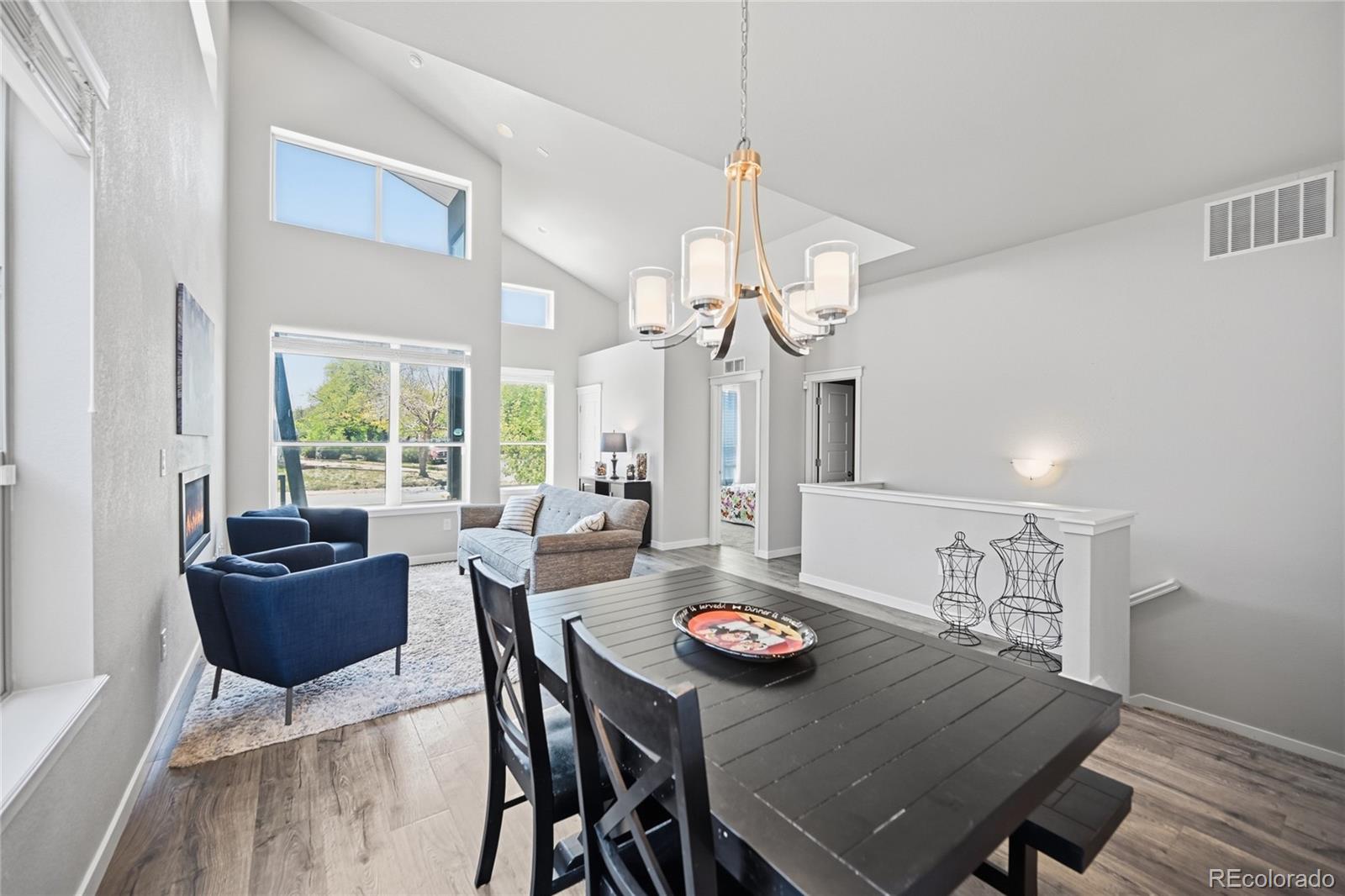 MLS Image #6 for 11577 e 25th avenue,aurora, Colorado