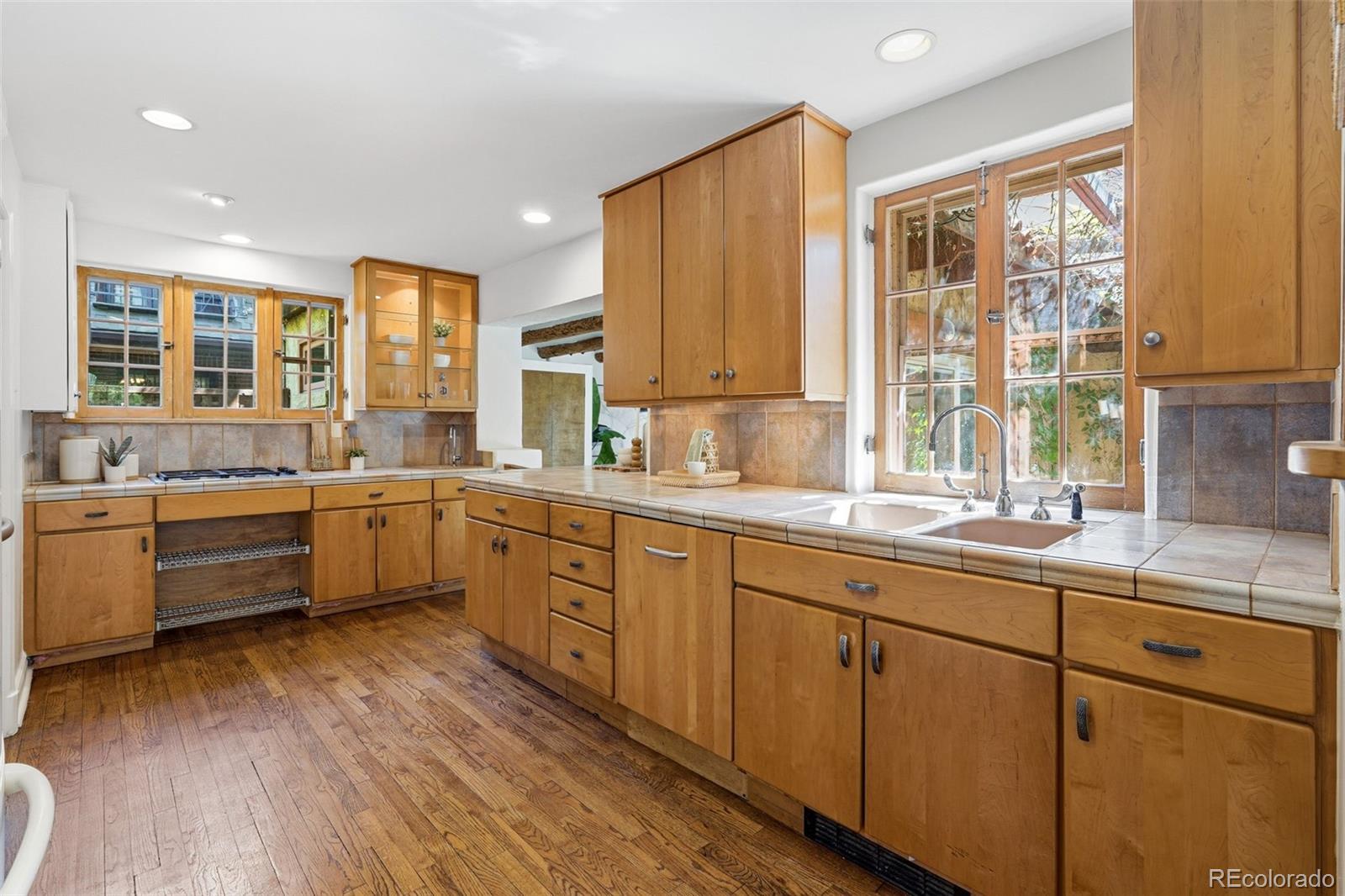 MLS Image #10 for 1922  locust street,denver, Colorado