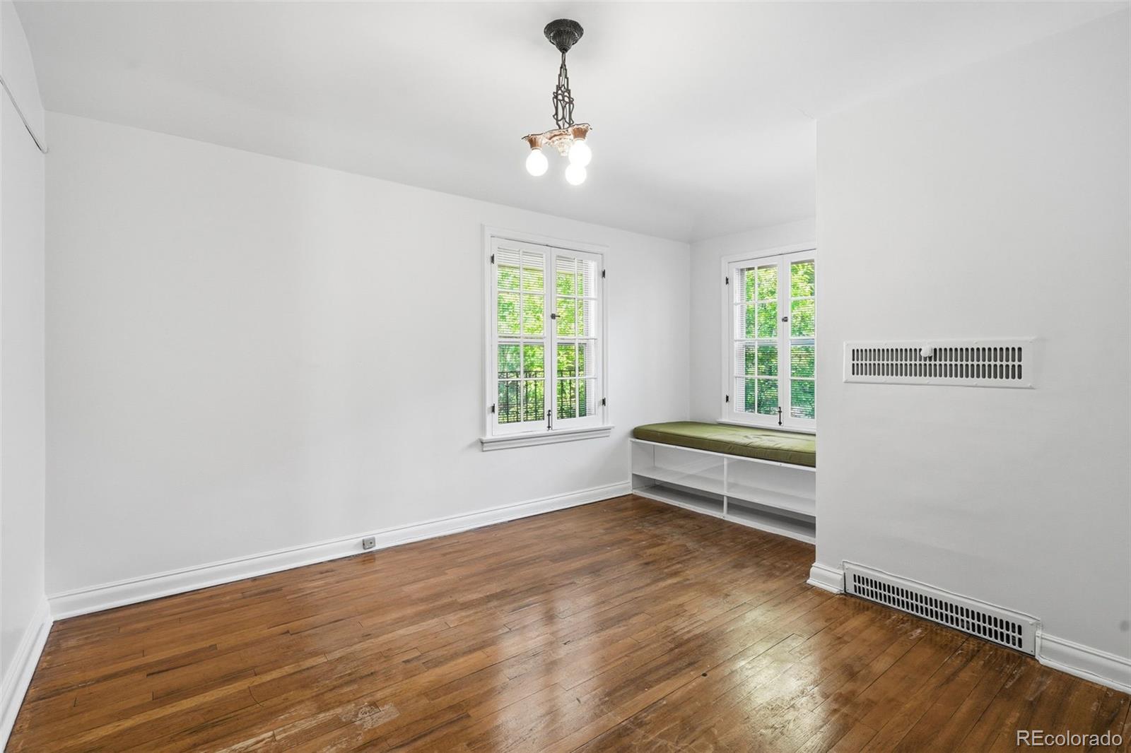 MLS Image #24 for 1922  locust street,denver, Colorado