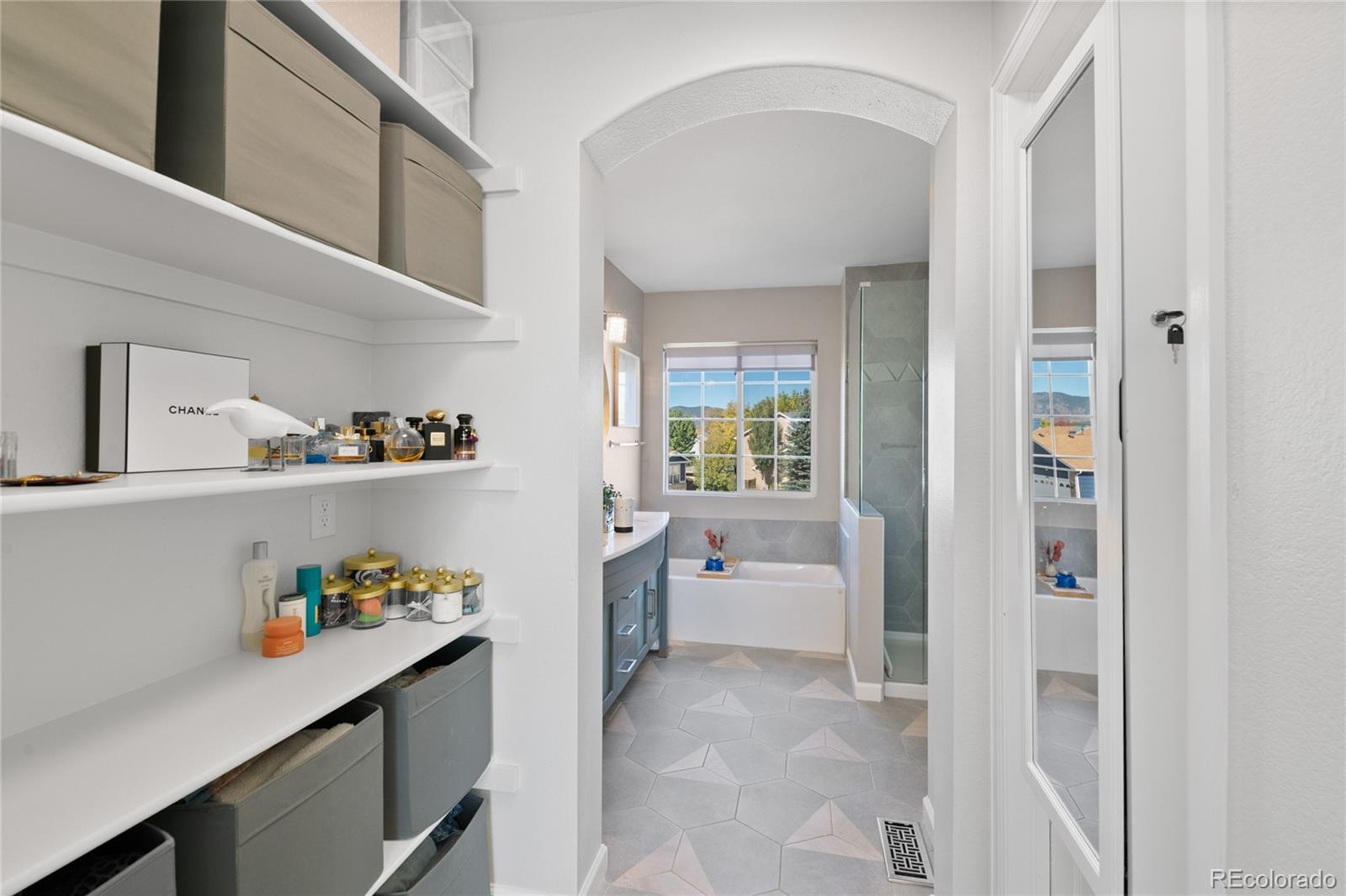 MLS Image #28 for 17010  mountain lake drive,monument, Colorado