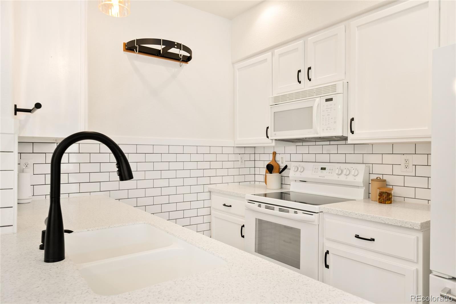 MLS Image #12 for 818 s terry street,longmont, Colorado