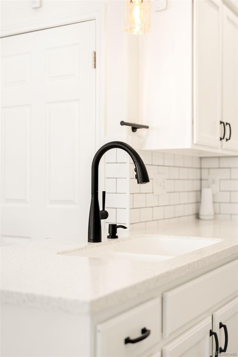 MLS Image #13 for 818 s terry street,longmont, Colorado