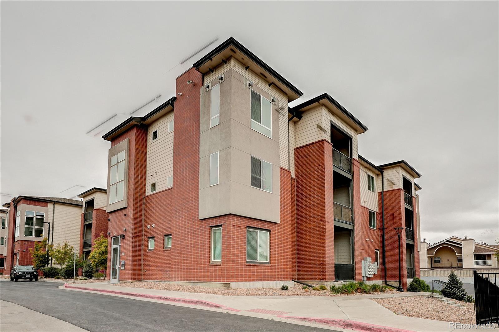 MLS Image #8 for 14331 e tennessee avenue,aurora, Colorado