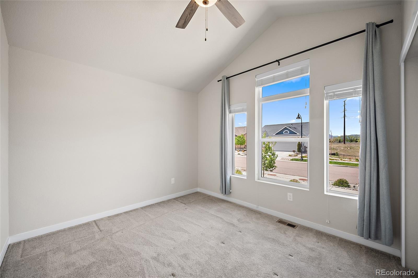 MLS Image #13 for 6257  lochside view,colorado springs, Colorado